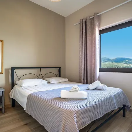 Zois 4 * Lixúri